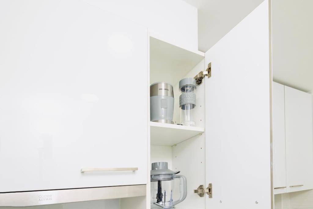 Modern 3 Bedroom Flat In Lissabon Exterior foto