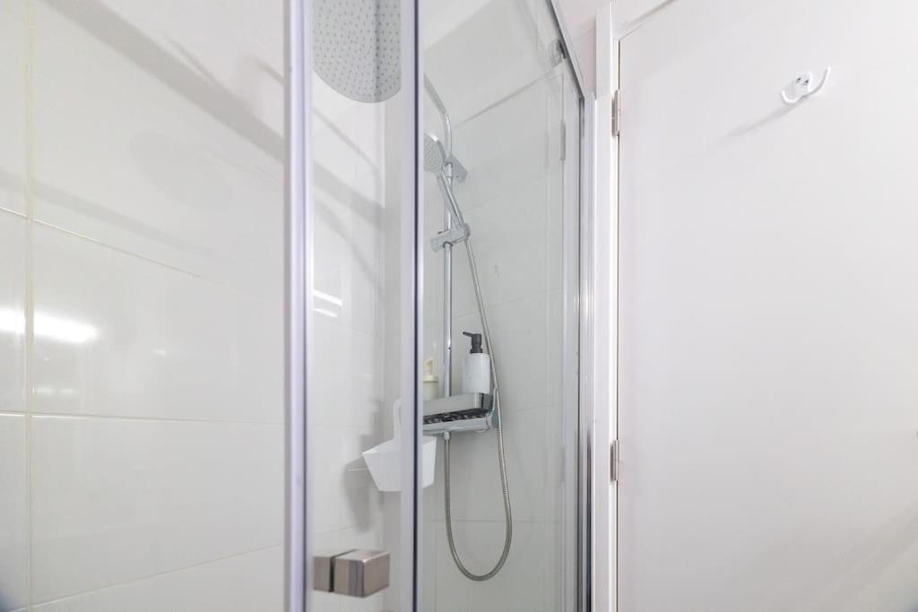 Modern 3 Bedroom Flat In Lissabon Exterior foto