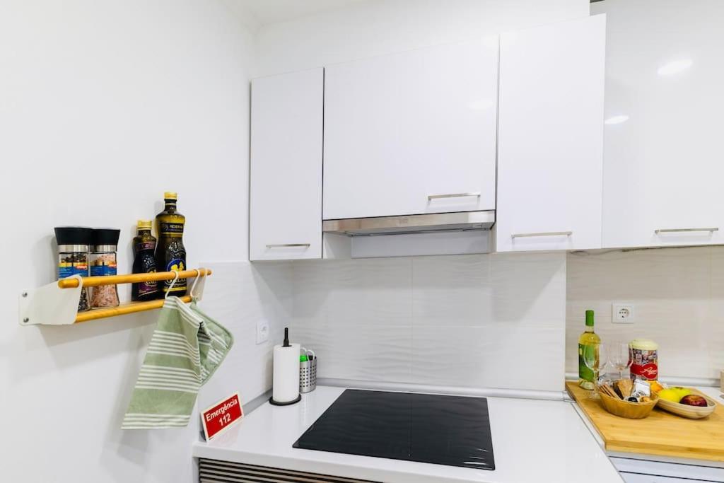 Modern 3 Bedroom Flat In Lissabon Exterior foto