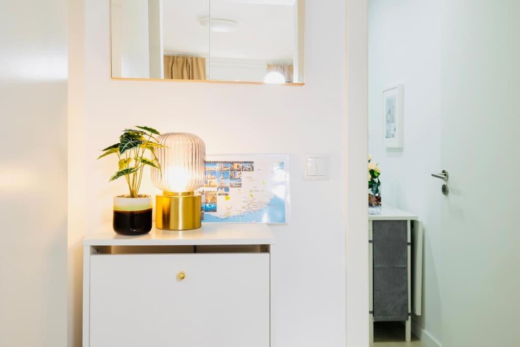 Modern 3 Bedroom Flat In Lissabon Exterior foto
