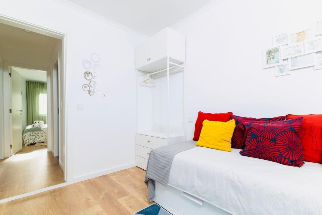 Modern 3 Bedroom Flat In Lissabon Exterior foto